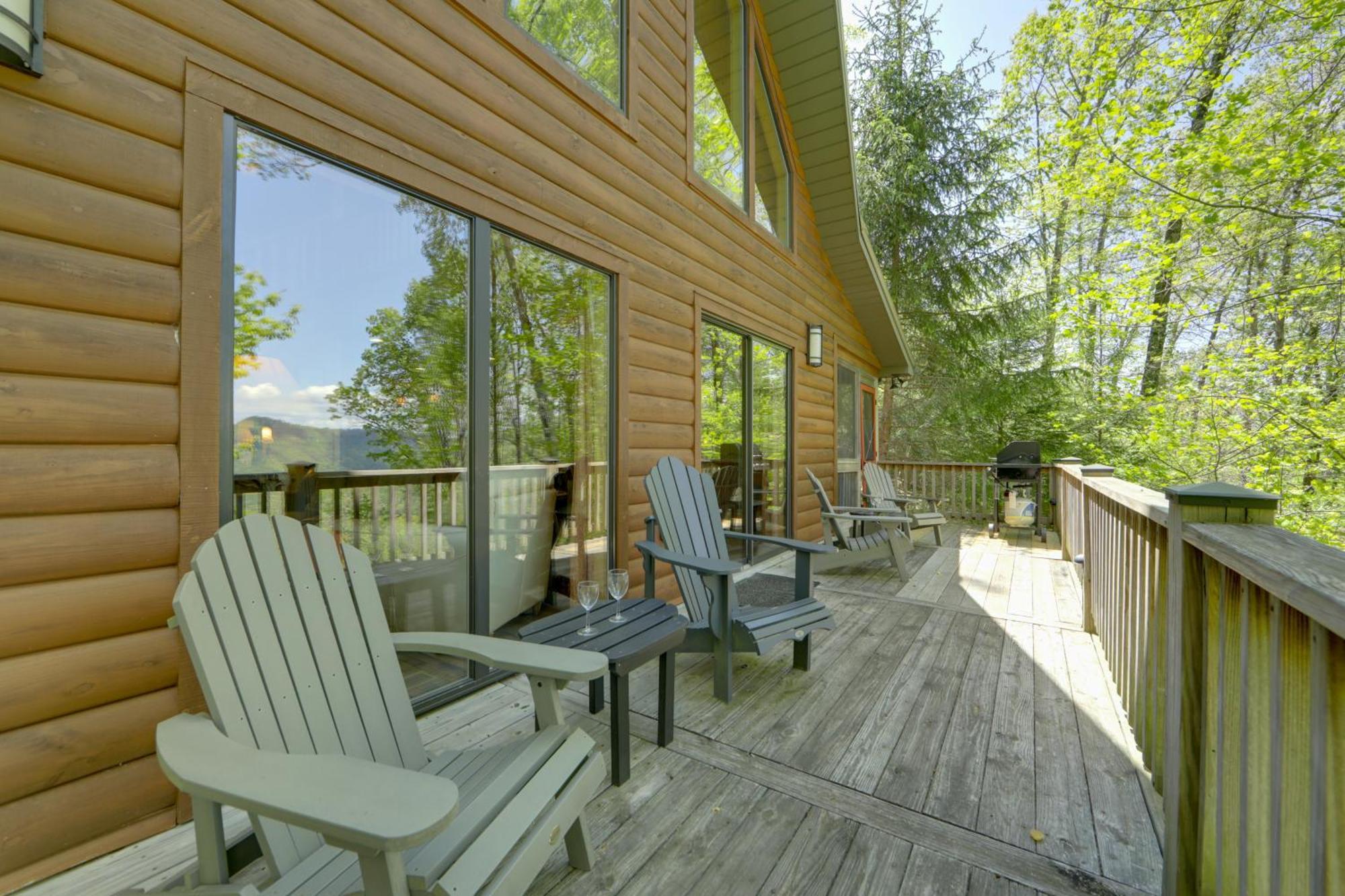 Bryson City Cabin With Hot Tub And Mountain Views! Εξωτερικό φωτογραφία