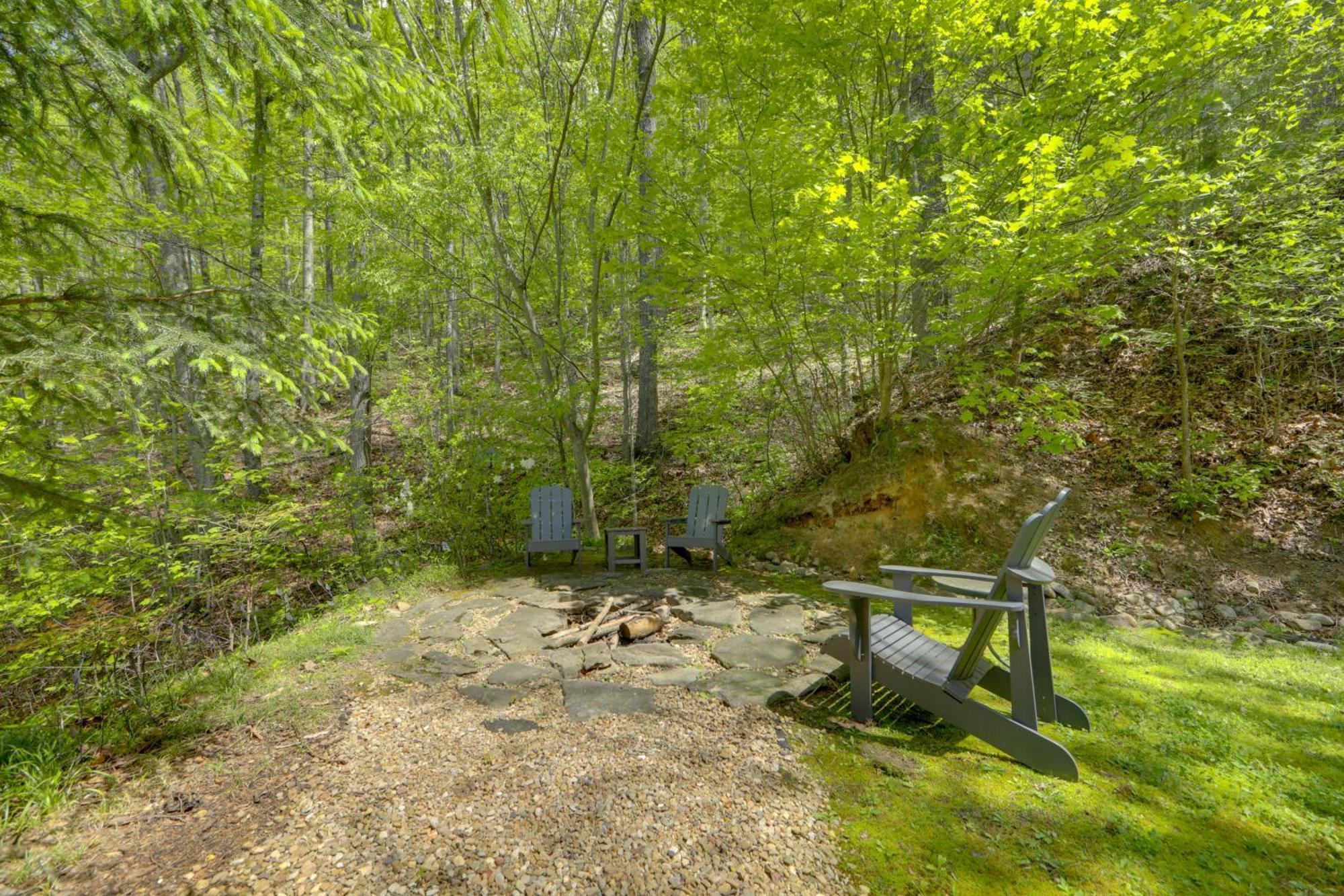Bryson City Cabin With Hot Tub And Mountain Views! Εξωτερικό φωτογραφία