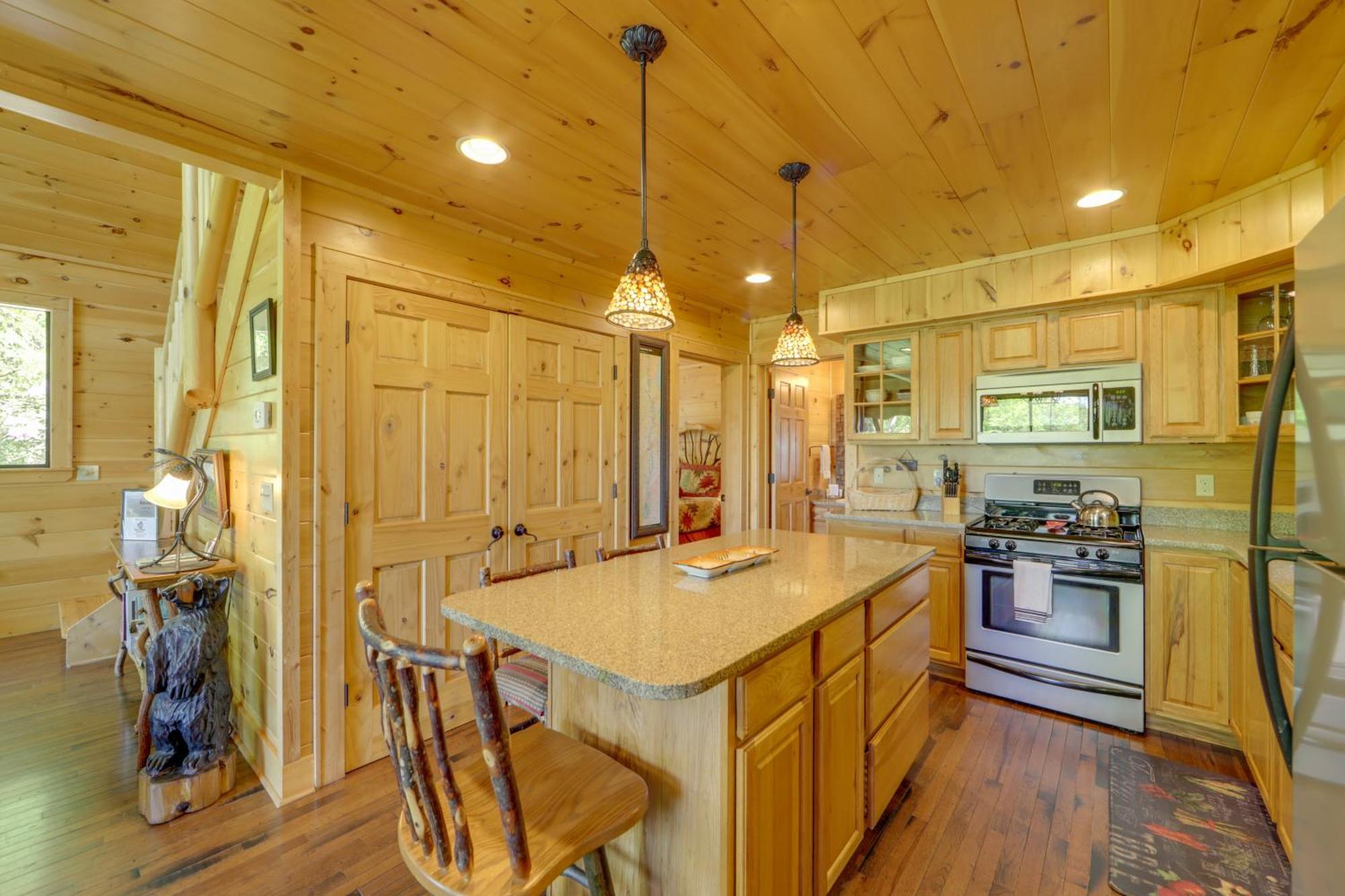 Bryson City Cabin With Hot Tub And Mountain Views! Εξωτερικό φωτογραφία